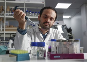 Retratos a Rodrigo Aguilar del Instituto de Ciencias Biomédicas