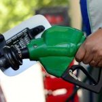 Alza histórica: Gobierno confirma que este jueves bencinas subirán $370 y diésel hasta $580 por litro