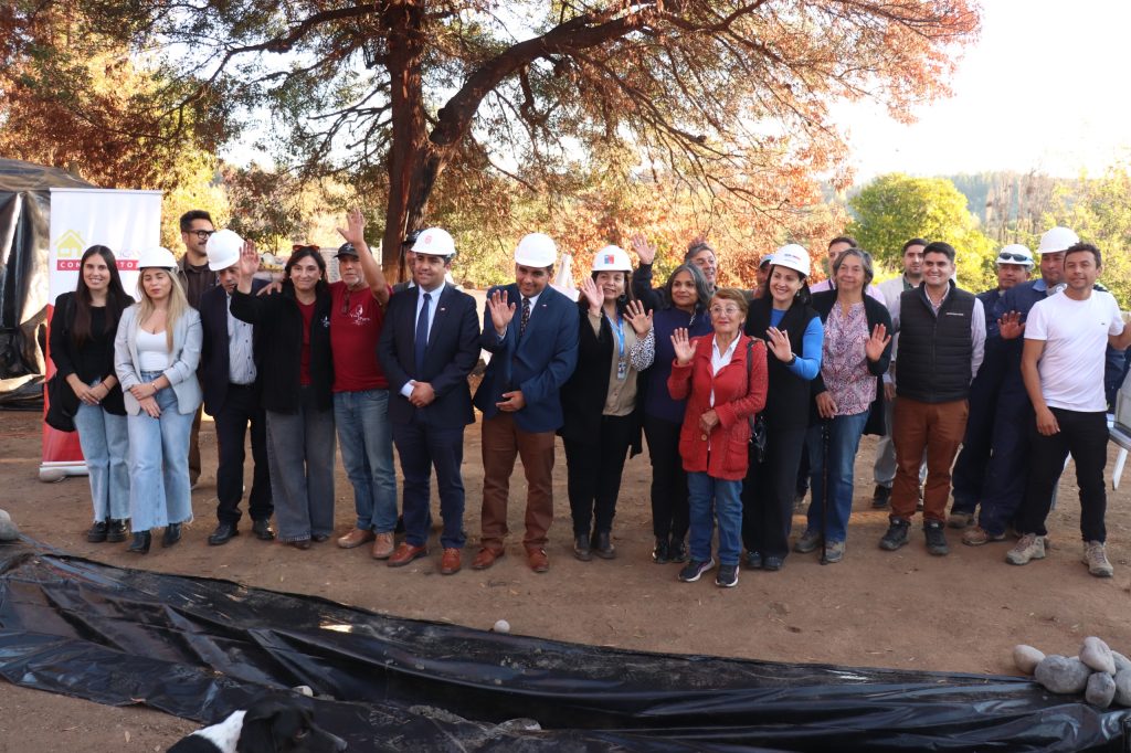 Primera Piedra de Reconstrucción en Portezuelo (3)