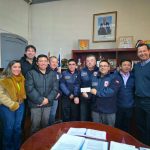 Municipio de Quirihue apoya a bomberos con entrega de segunda cuota de subvención