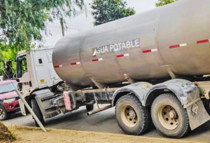 camion agua potable